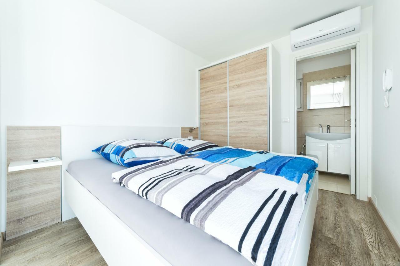Kuca Buzov - Holiday House In Croatia Srima Exterior photo